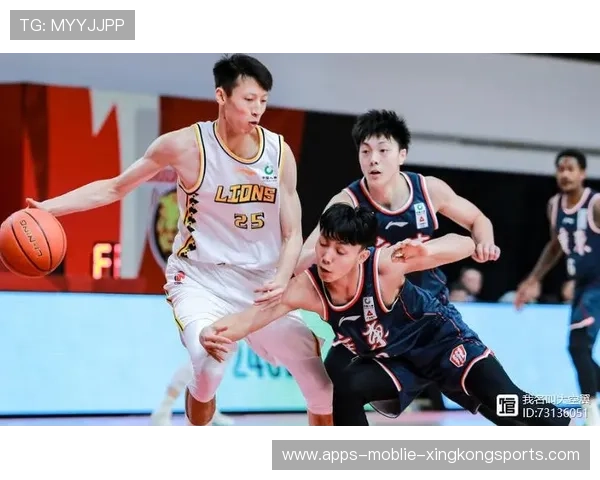 CBA 球迷冲进场外撒钱!原因离谱 CBA 球迷冲进场外撒钱!原因离谱