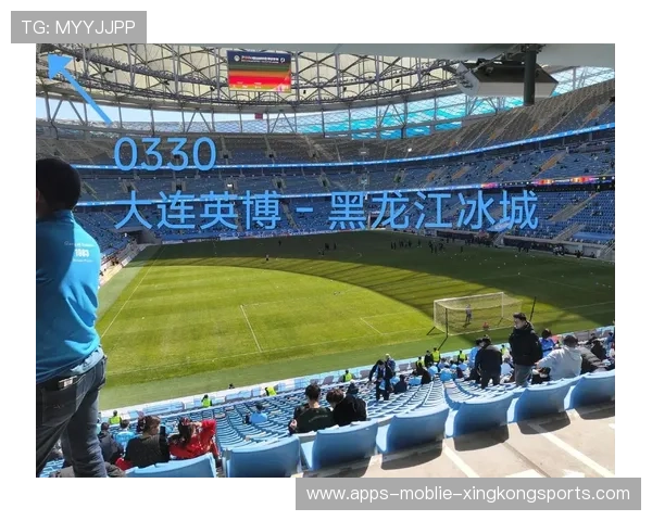 大连英博底线传中落点刁钻,制造混乱局面