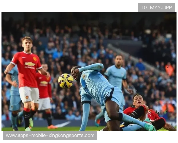 罗马通过控球压制对方防线——从球场到生活的节奏艺术