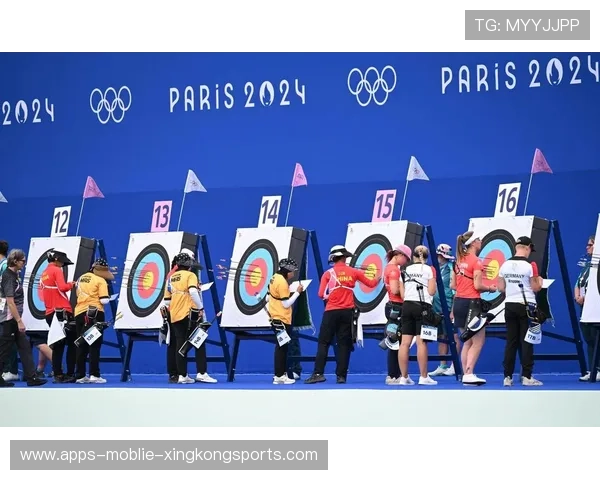 国家射箭队对抗赛节奏加快，队员在侧风条件下表现稳定